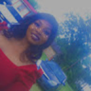 Meet your Posher, Iesha